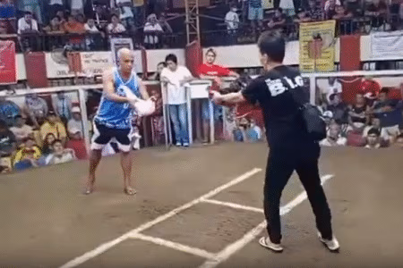 white hatch 1st fight